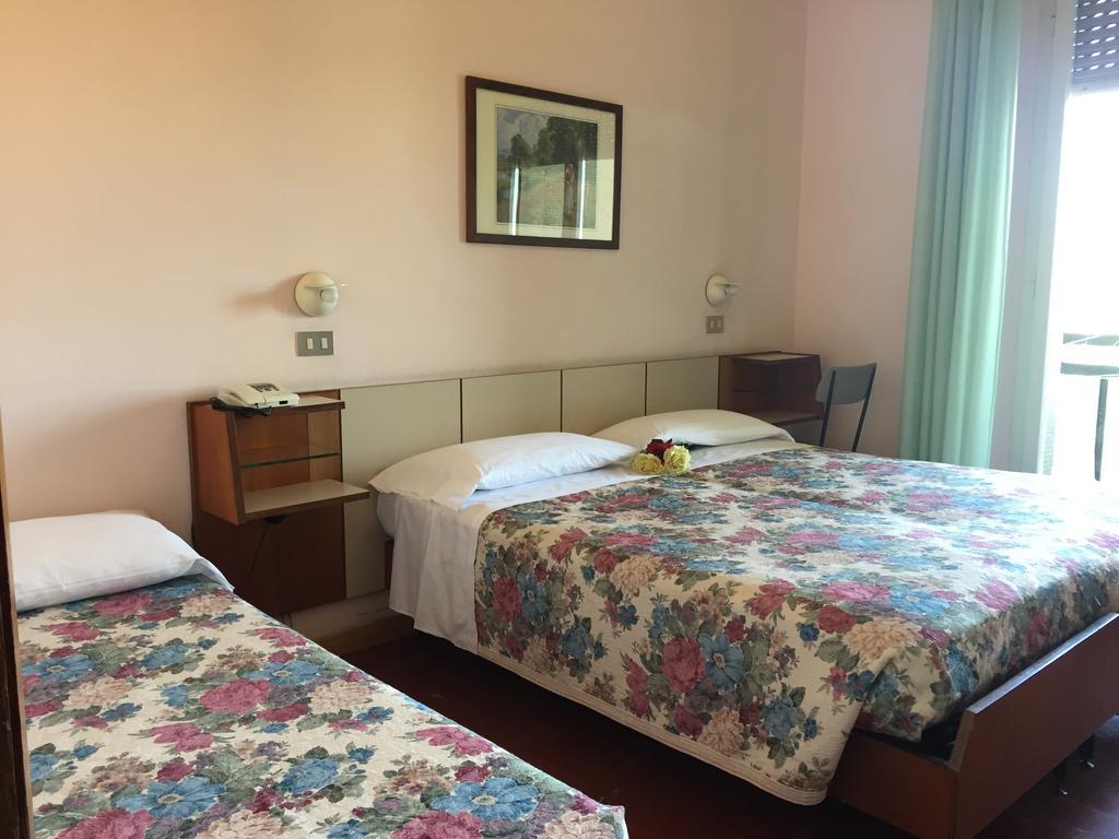 Hotel Miramare Et De La Ville Rimini Extérieur photo