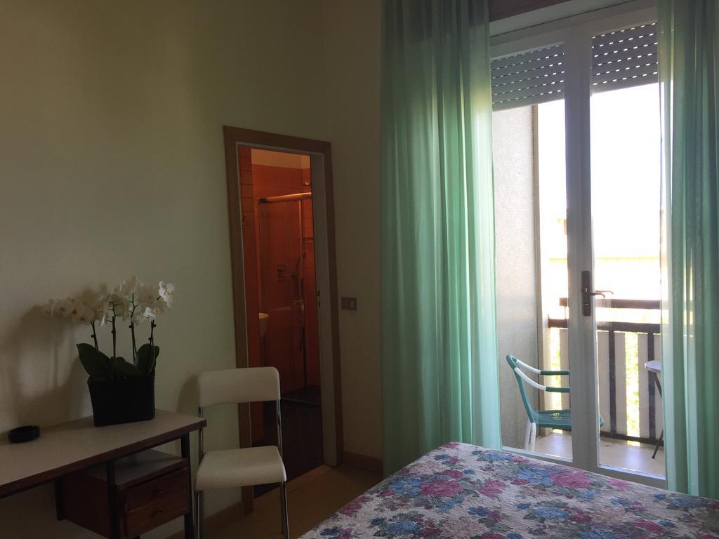 Hotel Miramare Et De La Ville Rimini Extérieur photo