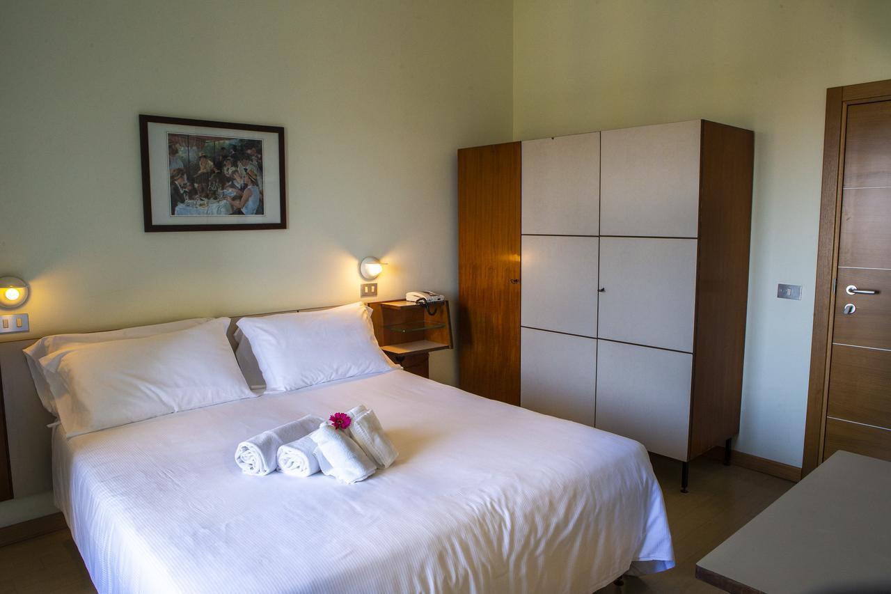 Hotel Miramare Et De La Ville Rimini Extérieur photo